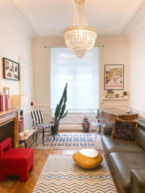 Artist Apartment at Tour Eiffel